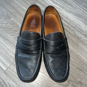Men's GUCCI driving loafer shoes 
Diamante leather